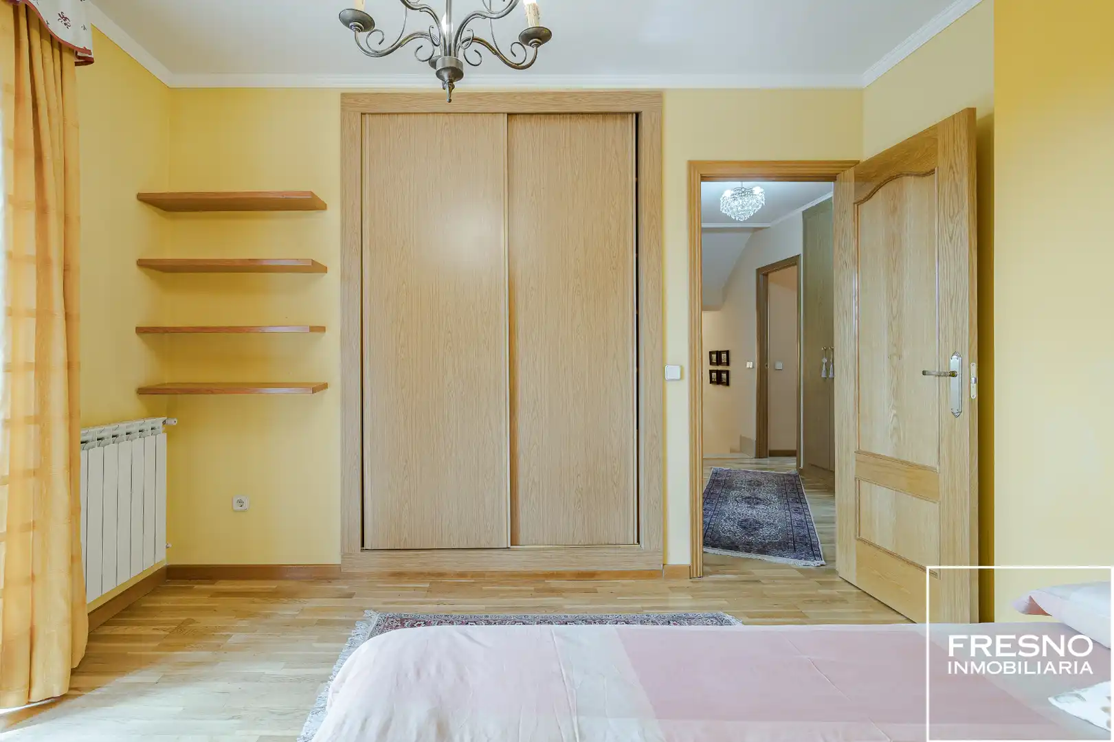 Bedroom of Detached homes for sale in Cobeña  with Air Conditioner, Heating and Private garden