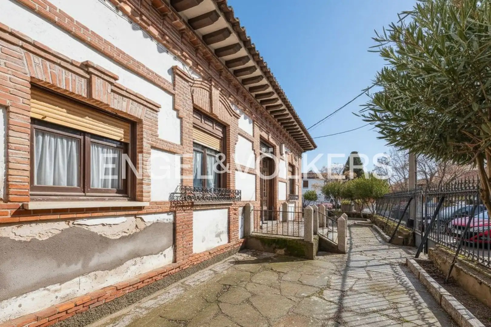 Exterior view of Houses for sale in Azuqueca de Henares  with Heating and Private garden