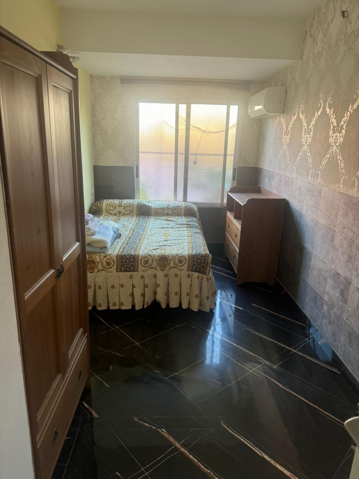 Apartament per a compartir a La Llum