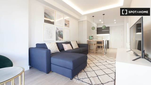 Piso en Alquiler en Cuatro Caminos - Azca