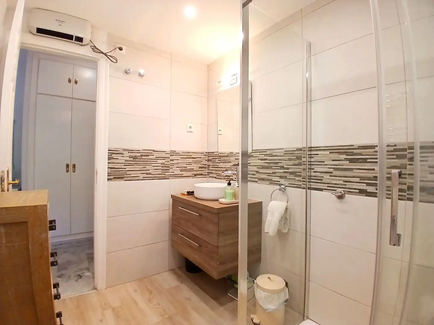 Bathroom of Flat for sale in Los Pacos