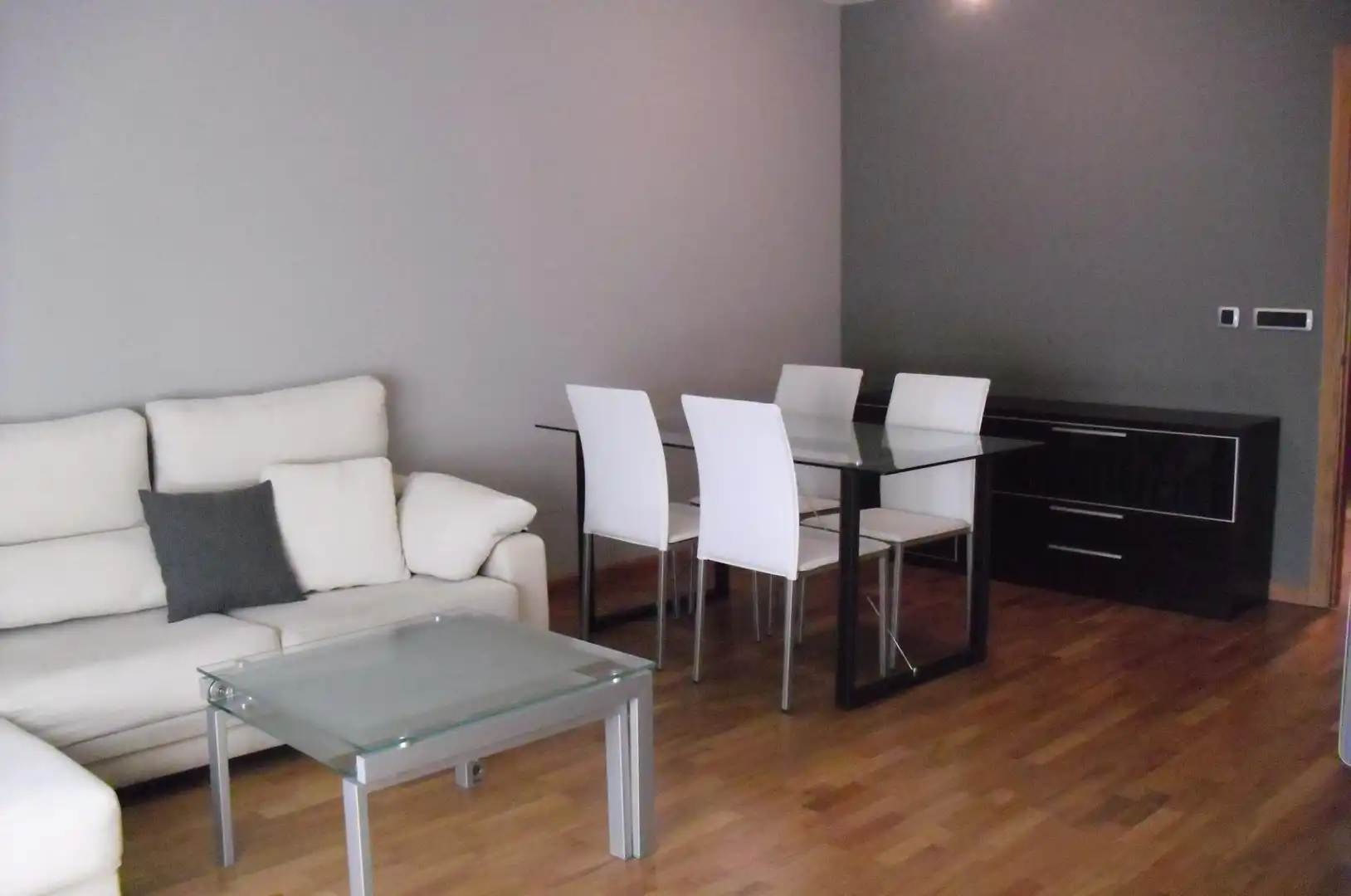 Sala de estar de Apartamento en venta en Narón con Calefacción, Parquet y Trastero