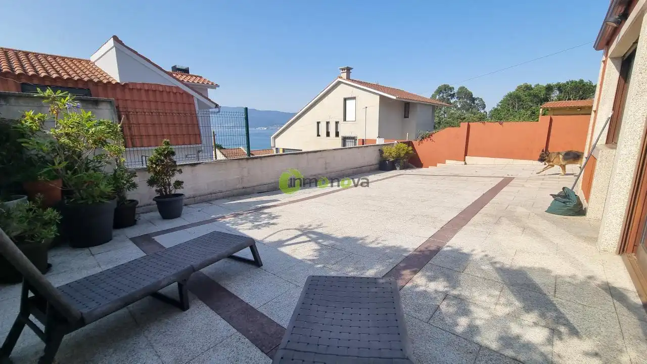 Terraza de Casa o chalet en venta en Nigrán con Calefacción, Jardín privado y Trastero