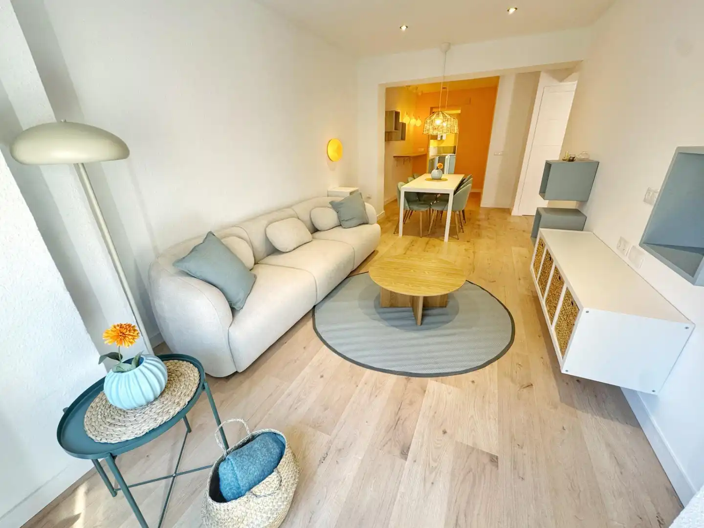 Sala de estar de Piso en venta en Elda con Amueblado y Balcón