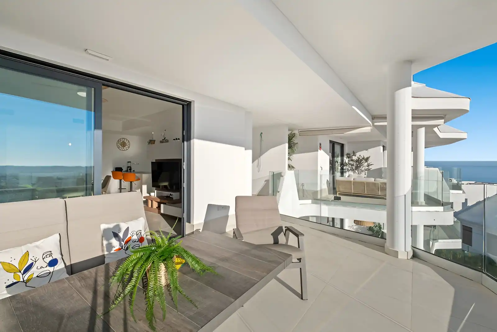Apartamento con piscina en venta en El Higuerón, imagen 2