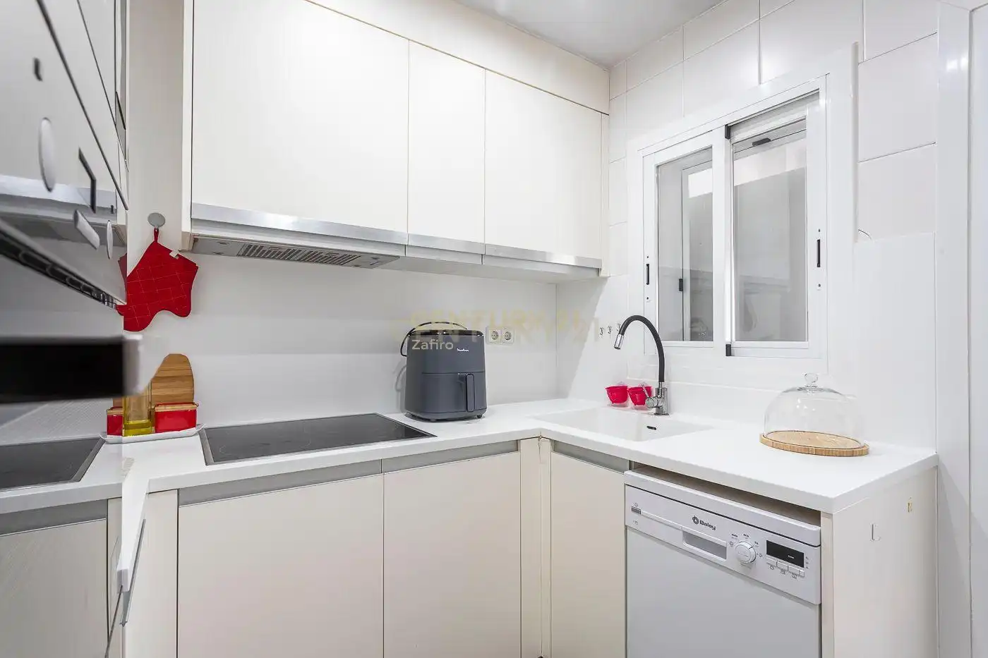 Cocina de Apartamento en venta en L'Estartit con Aire acondicionado