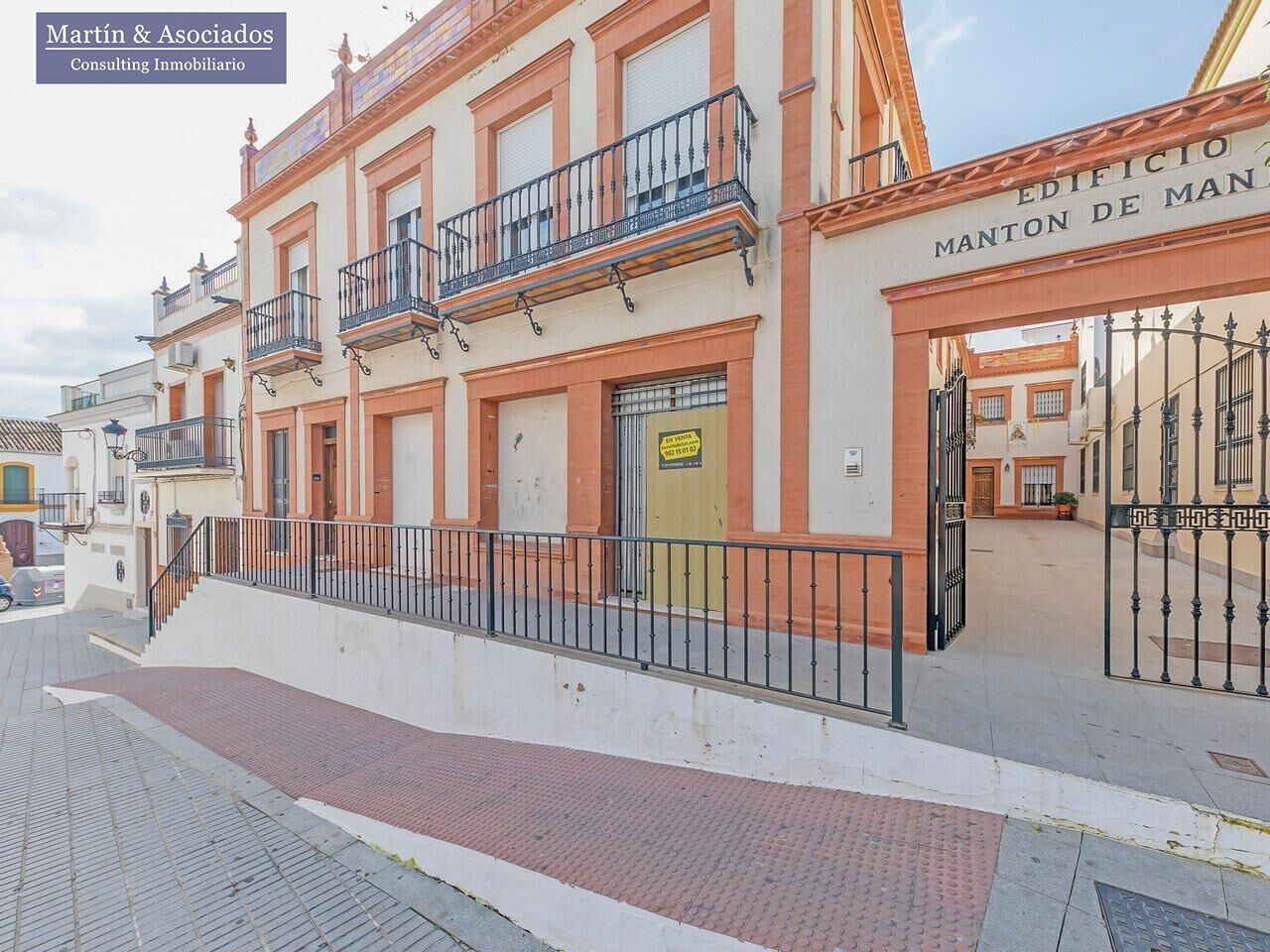 Premises for sale in  CONSTITUCION, 10, Carrión de los Céspedes