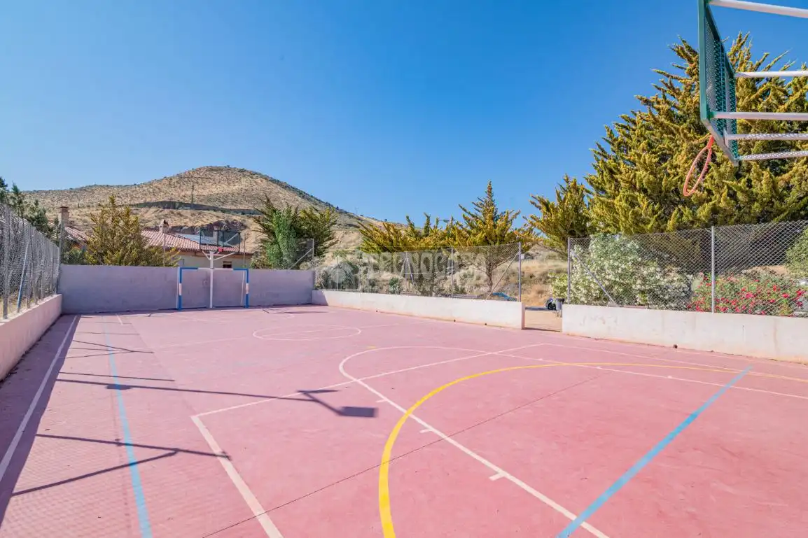 Vista exterior de Piso en venta en Cenes de la Vega