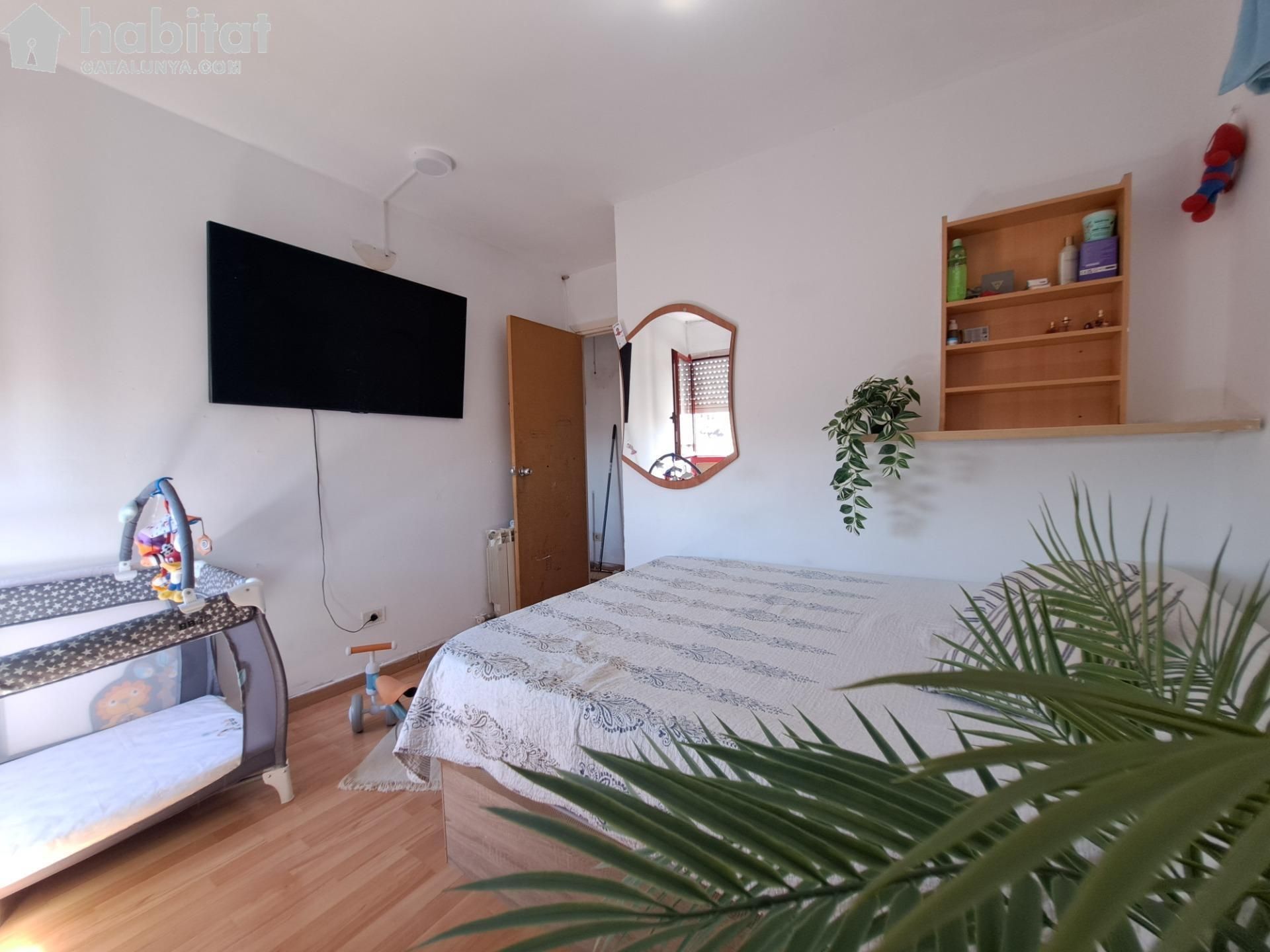 Bedroom of Flat for sale in Martorell  with Parquet flooring and Balcony