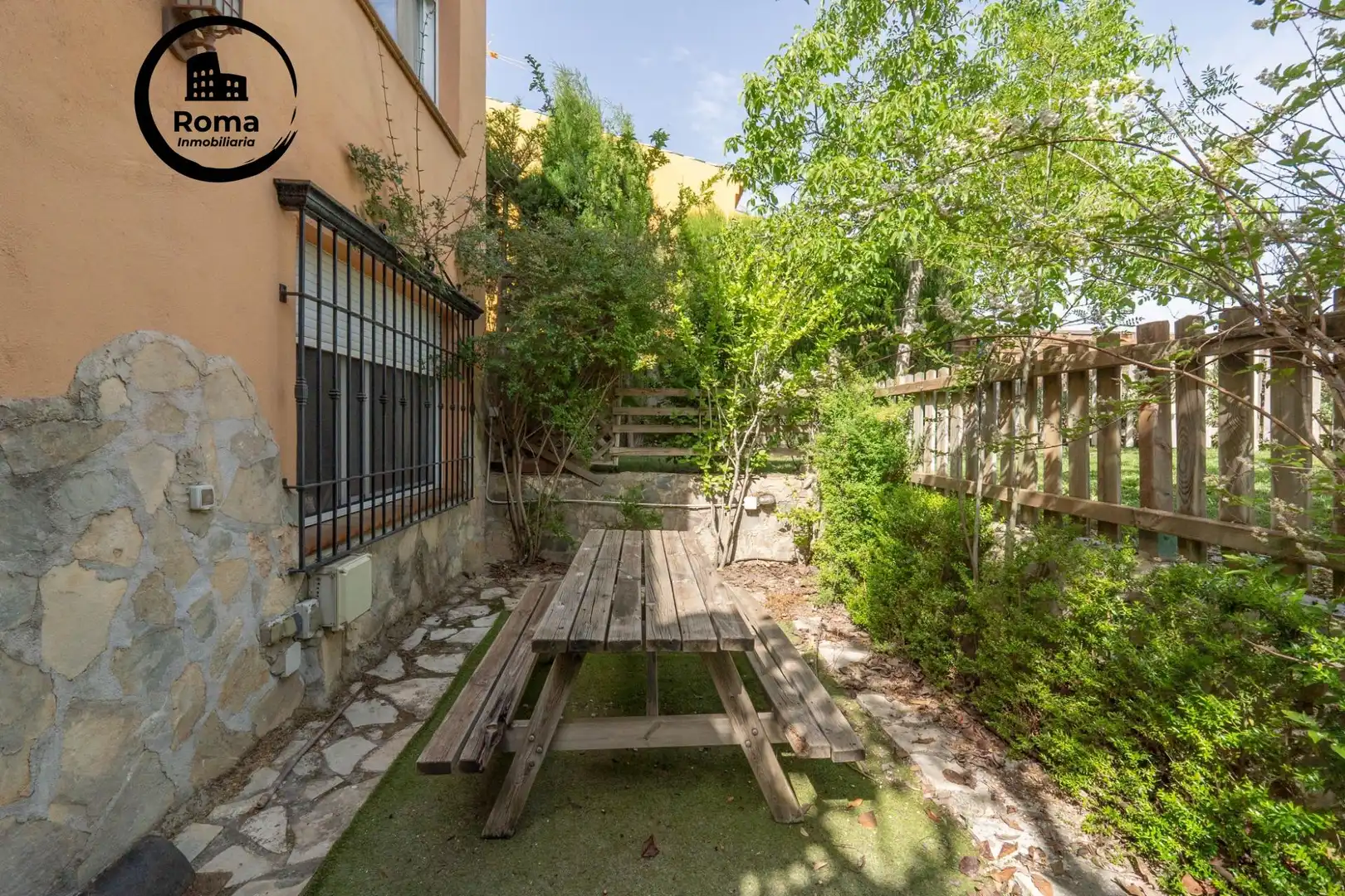 Jardí de Casa o xalet en venda en La Zubia amb Aire condicionat, Calefacció i Jardí privat
