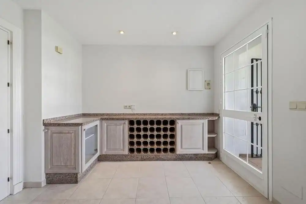 Reihenhaus mit Terrasse zum Verkauf in Nueva Andalucía, imagen 21
