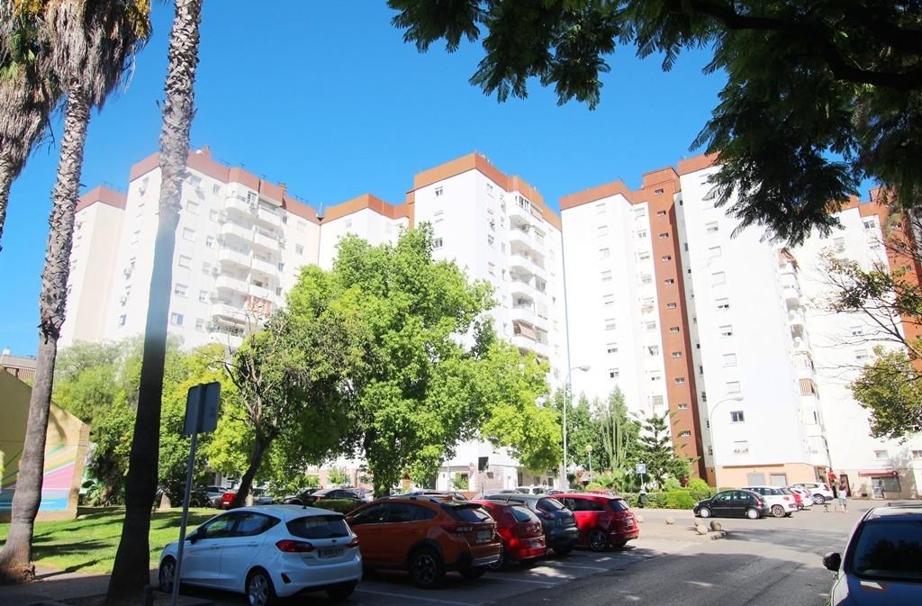 Vista exterior de Piso en venta en Jerez de la Frontera con Terraza y Alarma