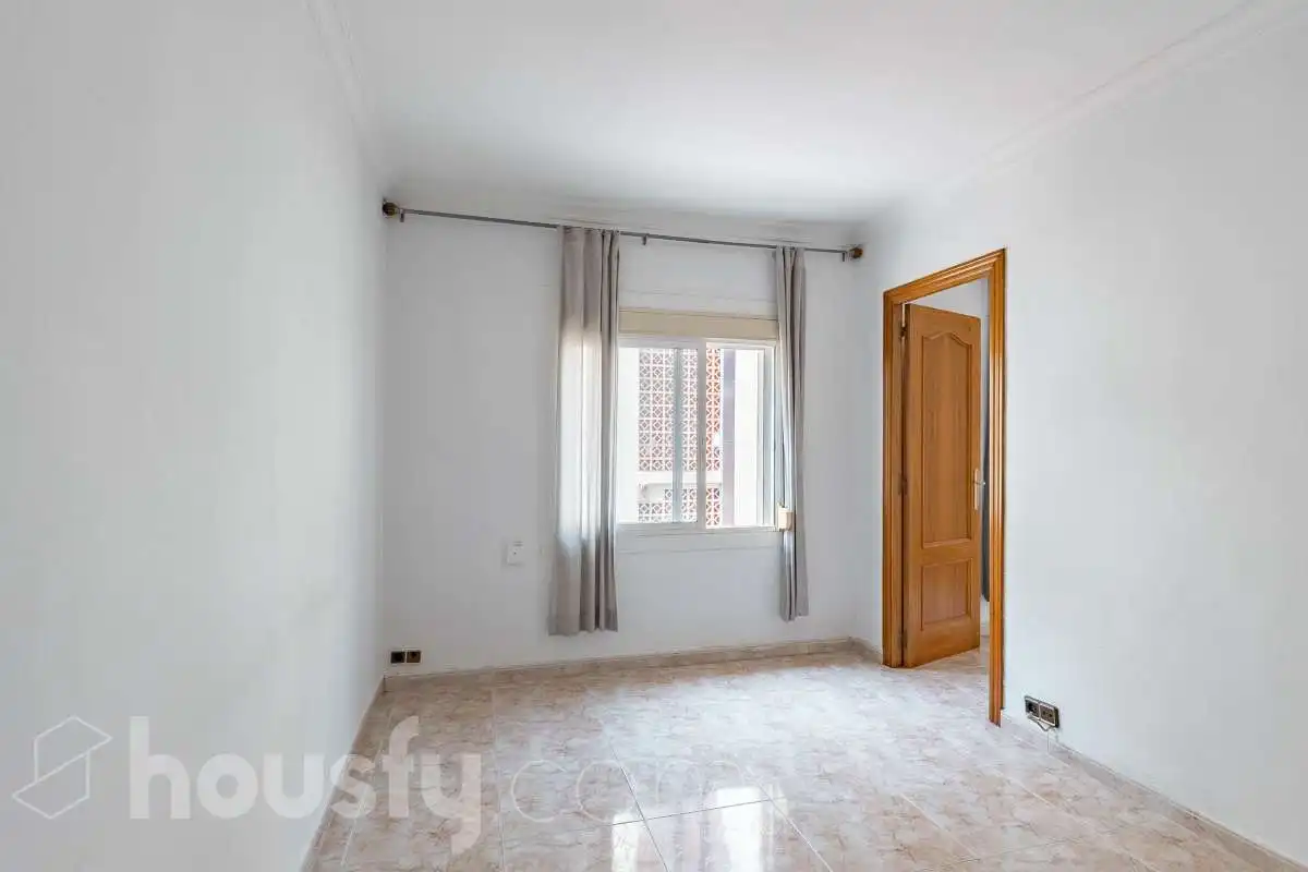 Dormitori de Pis en venda en Barcelona amb Aire condicionat