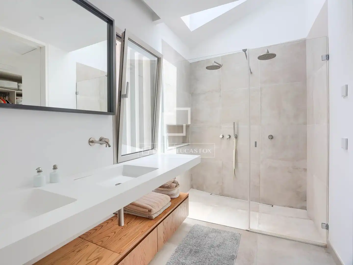 Bathroom of Houses for sale in Calvià  with Air Conditioner, Heating and Private garden