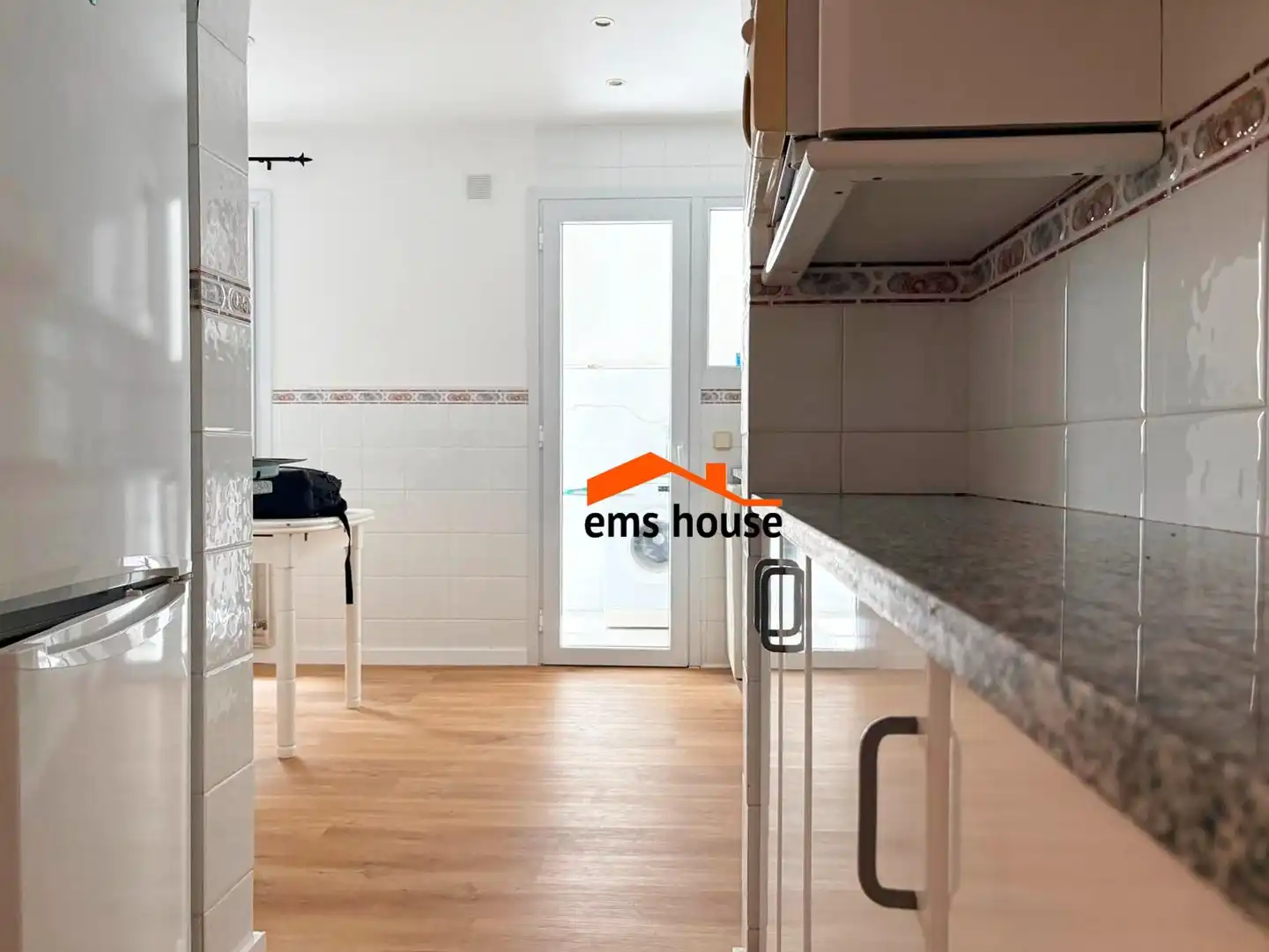 Cocina de Apartamento en venta en Palamós con Calefacción, Terraza y Balcón