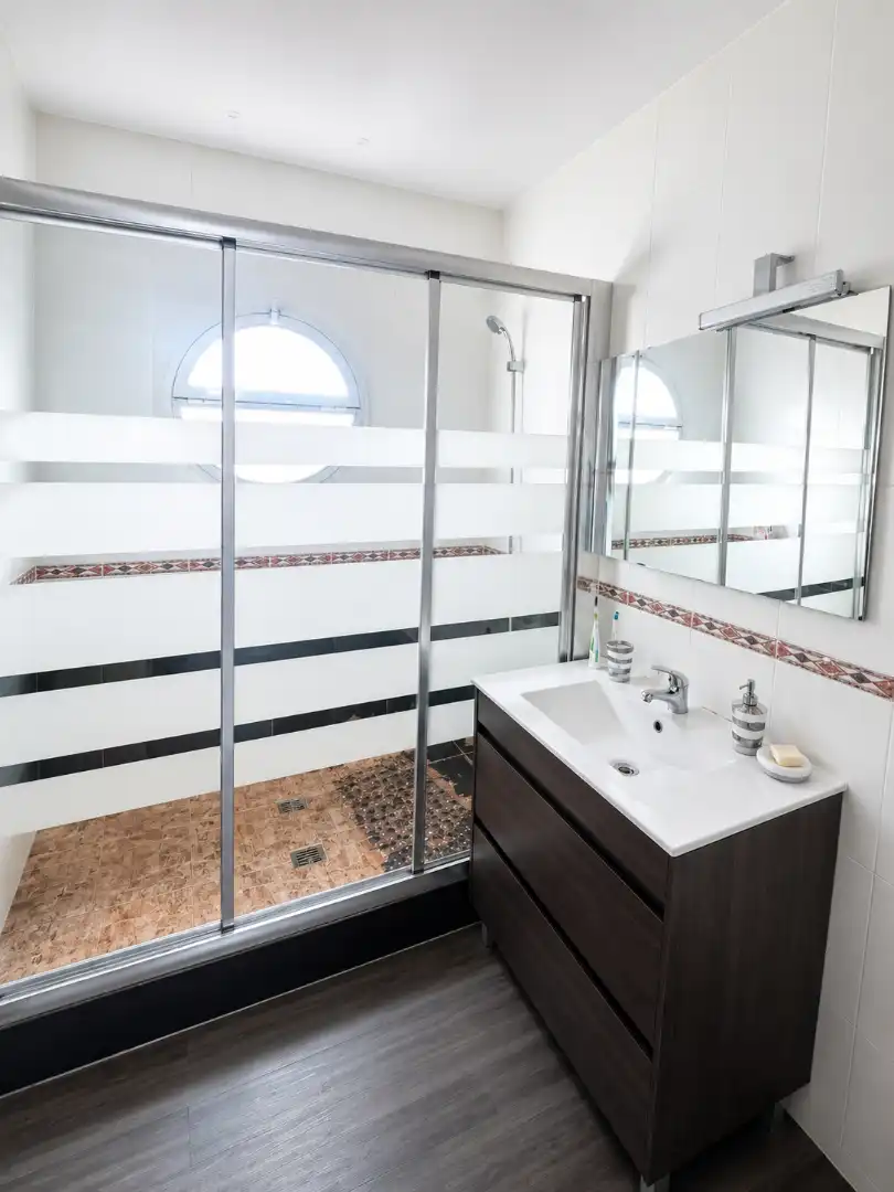 Bathroom of Detached homes for sale in Azuqueca de Henares  with Heating, Parquet flooring and Swimming Pool