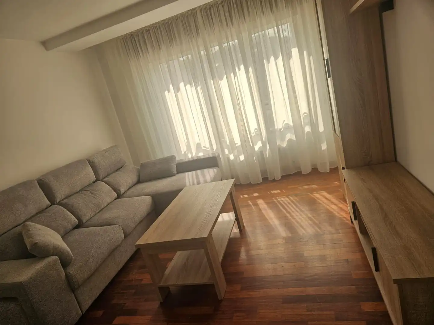 Living room of Flat for rent in Santiago de Compostela   with Heating, Furnished and Oven