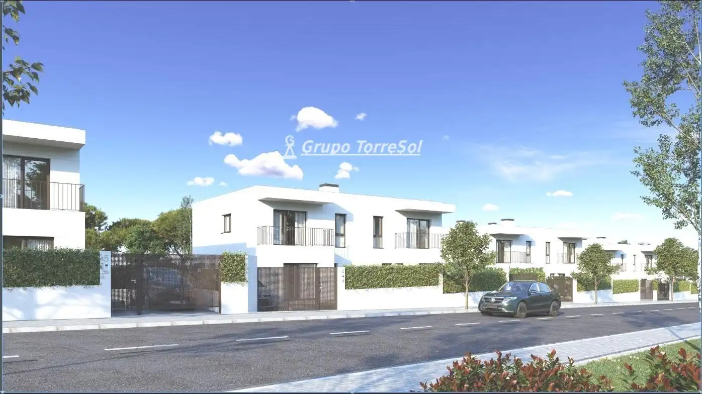 Detached house with pool for sale in de Duesaigües, imagen 2