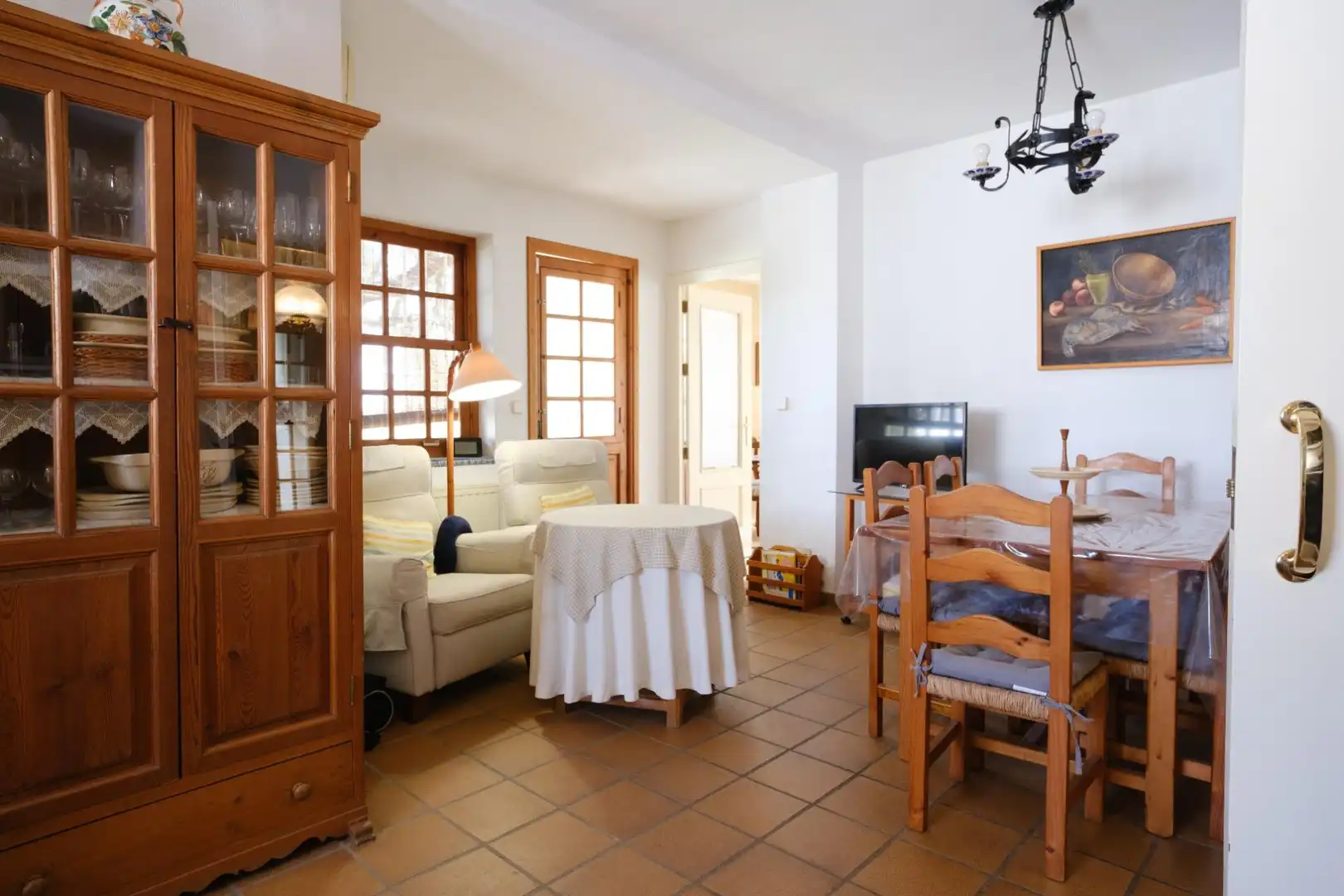 Sala de estar de Casa o chalet en venta en Alcalá de Guadaira con Aire acondicionado, Calefacción y Jardín privado