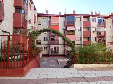 Pis en venda a Calle ROSALIA DE CASTRO