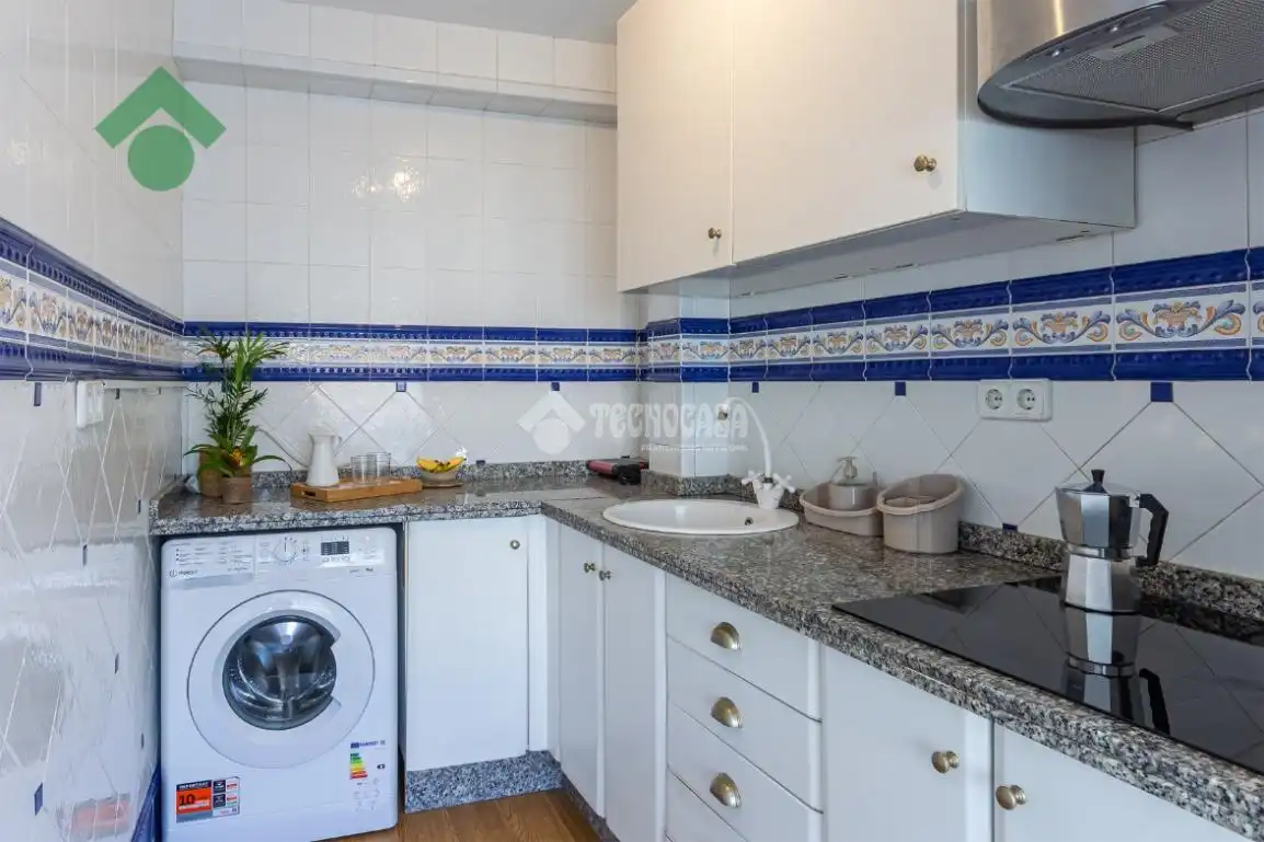 Cuina de Pis en venda en Almuñécar amb Aire condicionat