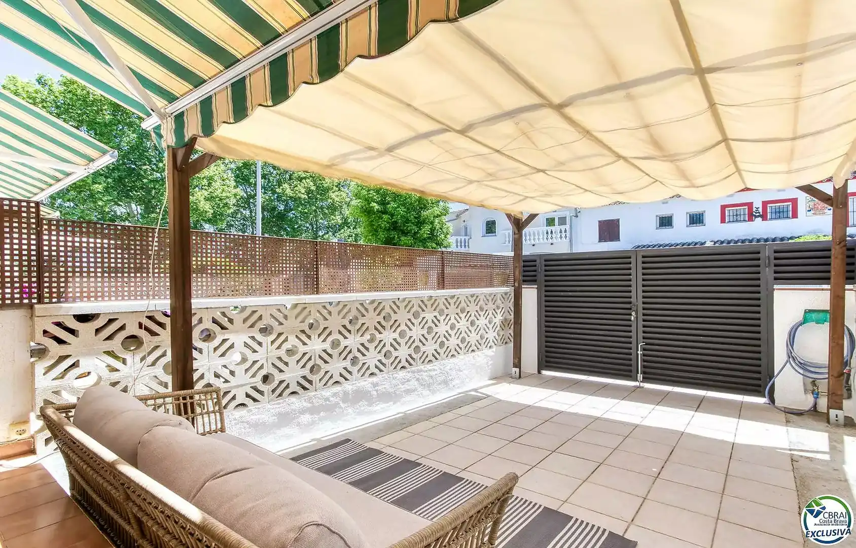 Terrassa de Casa o xalet en venda en Garrigàs amb Terrassa i Moblat