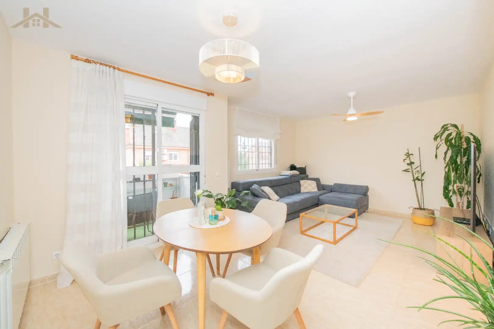 Living room of Houses for sale in Móstoles  with Heating, Private garden and Parquet flooring