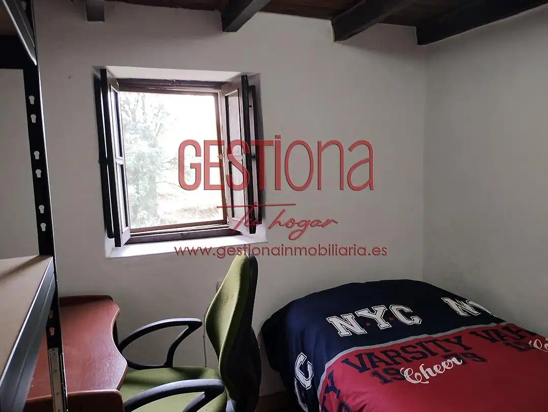 Habitación de Finca rústica en venta en Villafufre con Calefacción, Jardín privado y Balcón