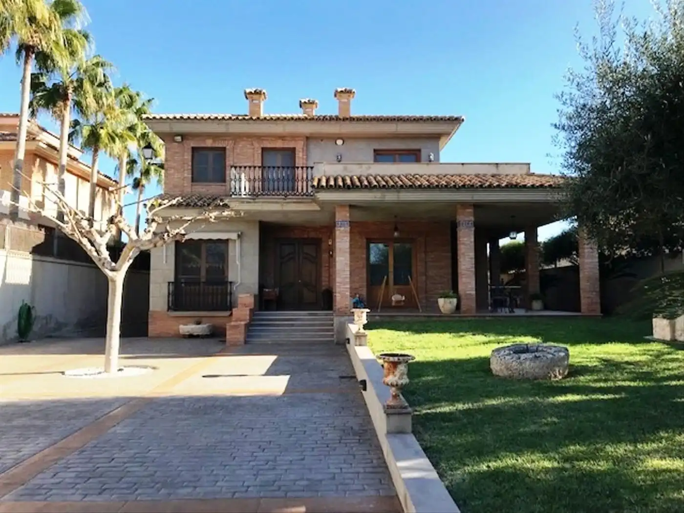 Xalet amb piscina en venda a Madrigal
