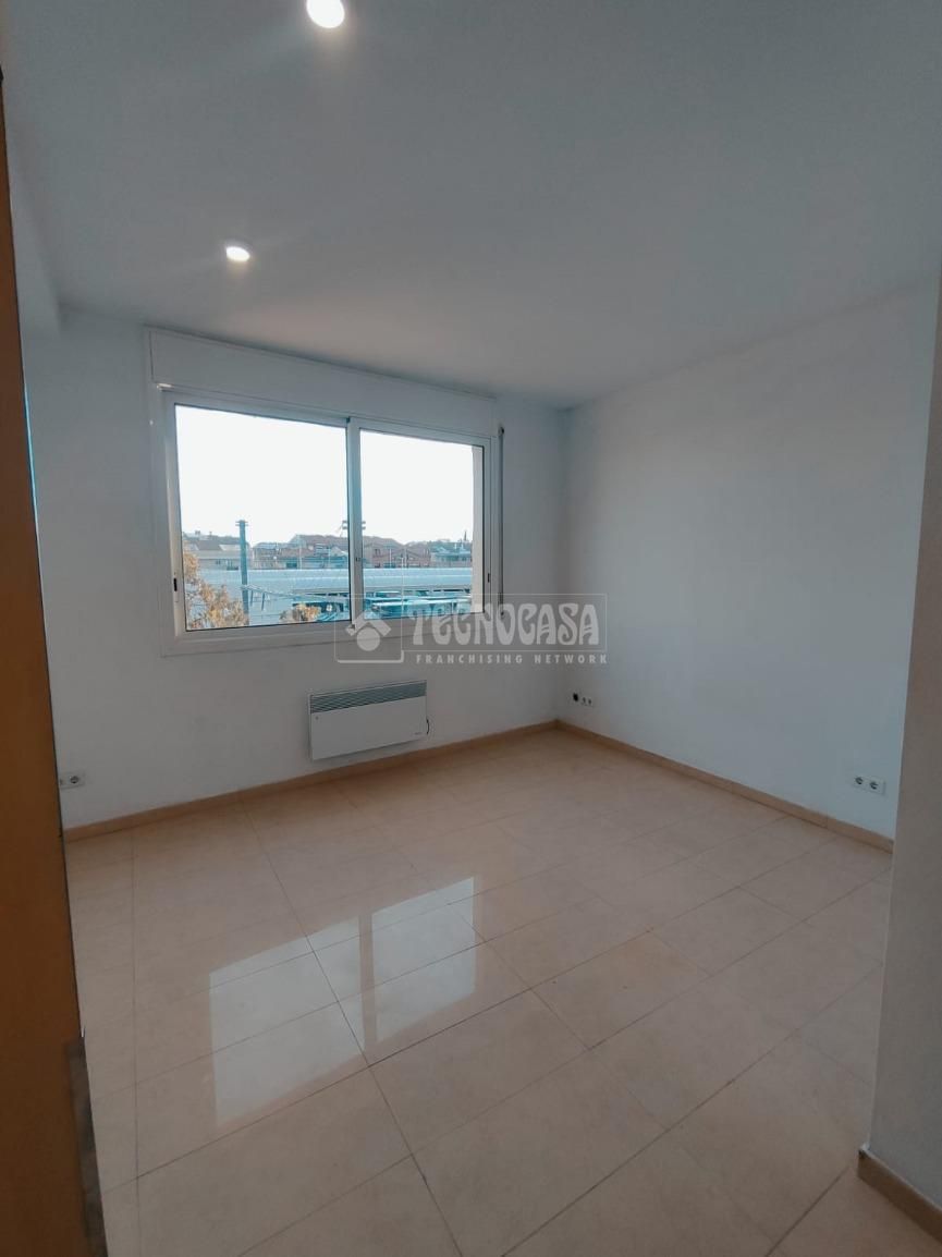 Bedroom of Flat for sale in Manresa  with Balcony
