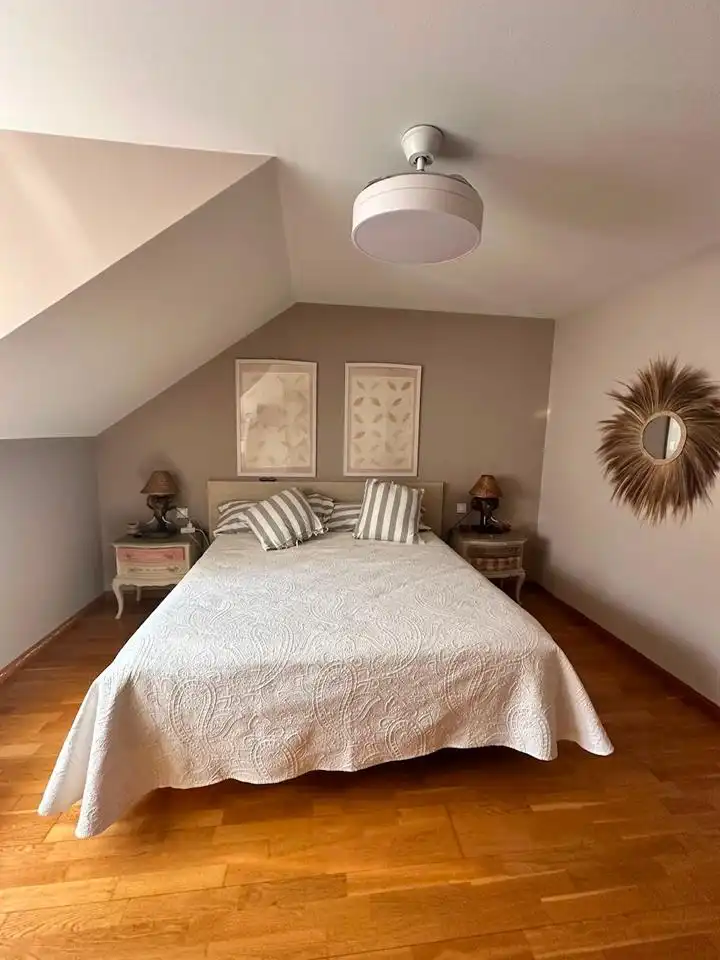 Dormitori de Casa o xalet en venda en Zaragoza amb Aire condicionat, Calefacció i Jardí privat