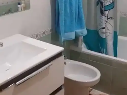 Bathroom of Flat for sale in Jarandilla de la Vera  with Parquet flooring, Furnished and Washing machine