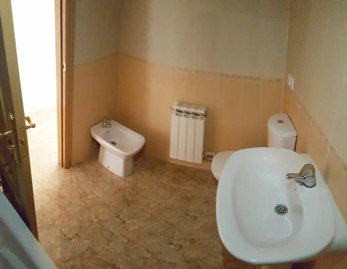 Badezimmer von Maisonette zum Verkauf in Medina de Rioseco mit Heizung und Balkon