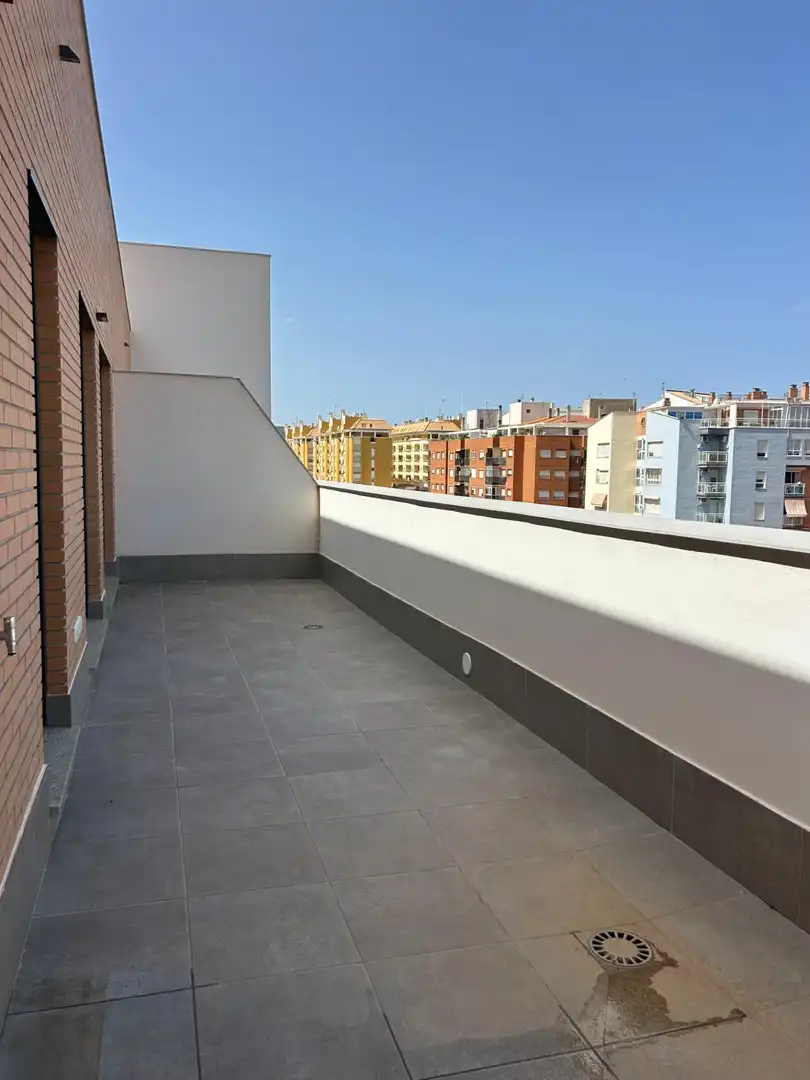 Terraza de Apartamento de alquiler en Dénia con Aire acondicionado, Jardín privado y Terraza