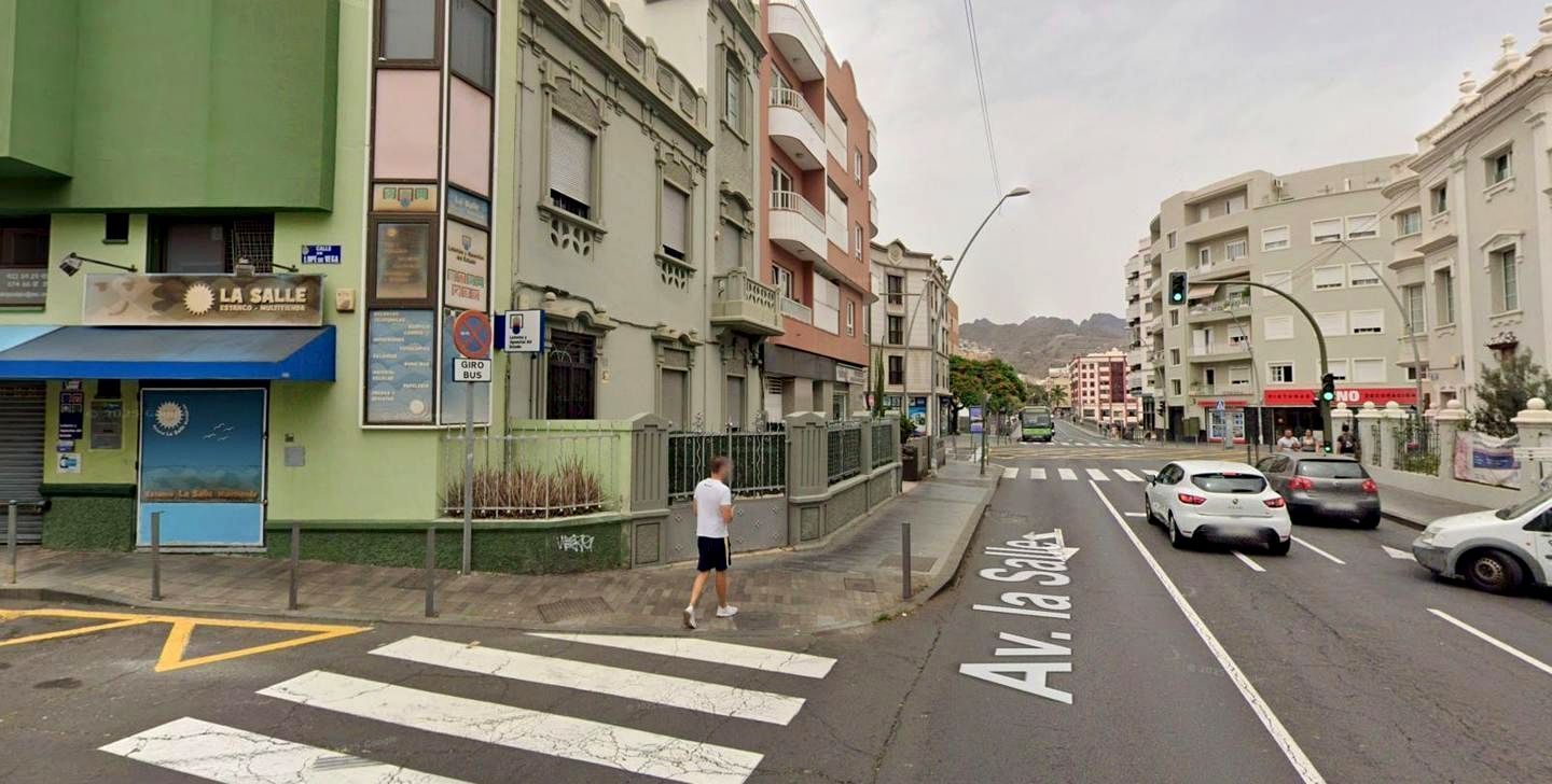 Vista exterior de Pis de lloguer en  Santa Cruz de Tenerife Capital amb Moblat