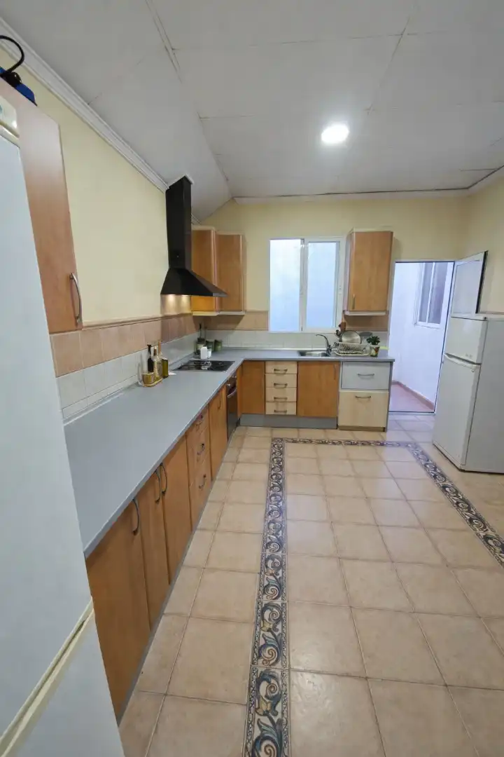 Cocina de Casa o chalet en venta en Alicante / Alacant con Aire acondicionado, Calefacción y Jardín privado