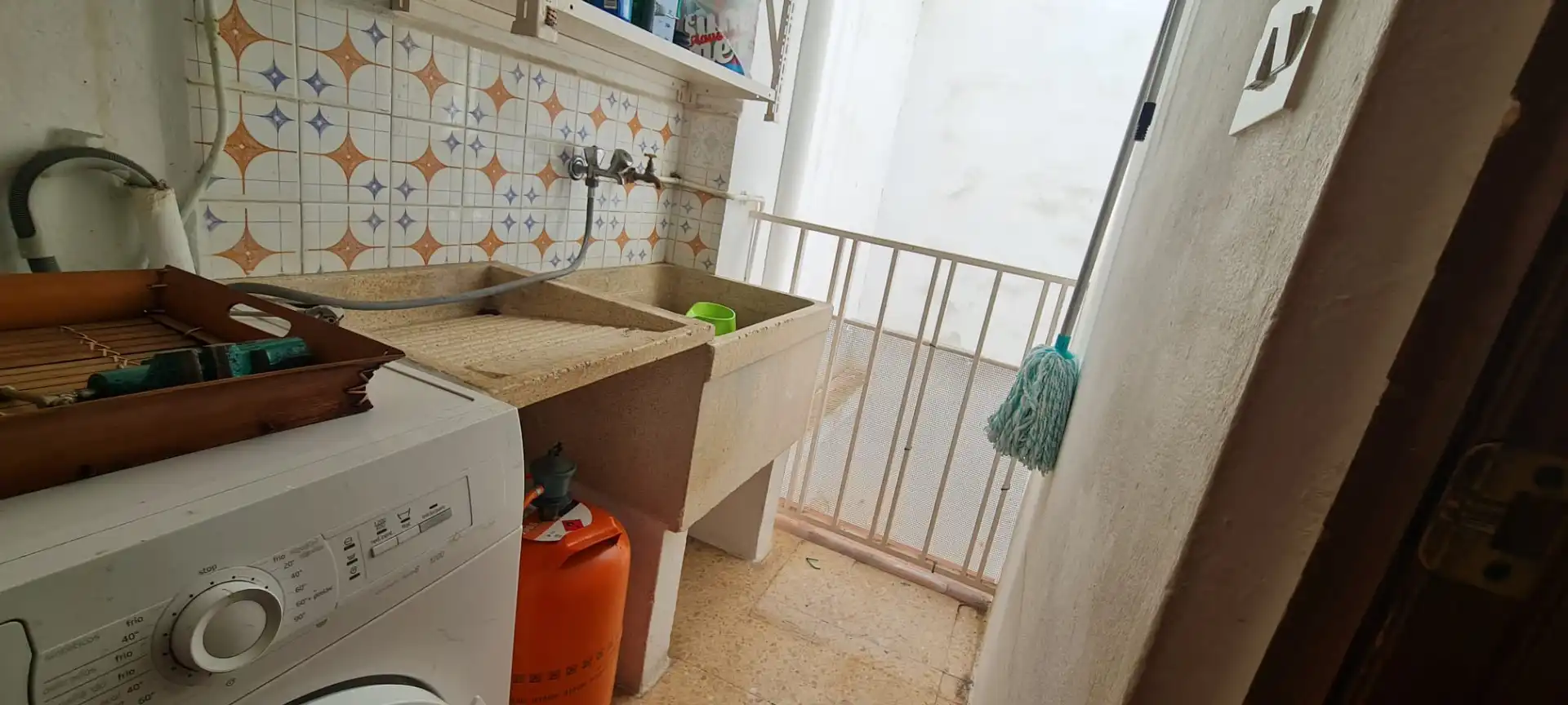 Terraza de Piso de alquiler en La Vall d'Uixó con Amueblado, Lavadora y Microondas