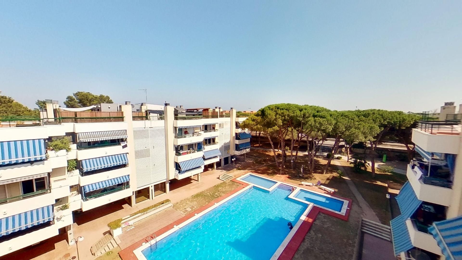 Piscina de Ático en venta en Gavà con Aire acondicionado, Calefacción y Parquet