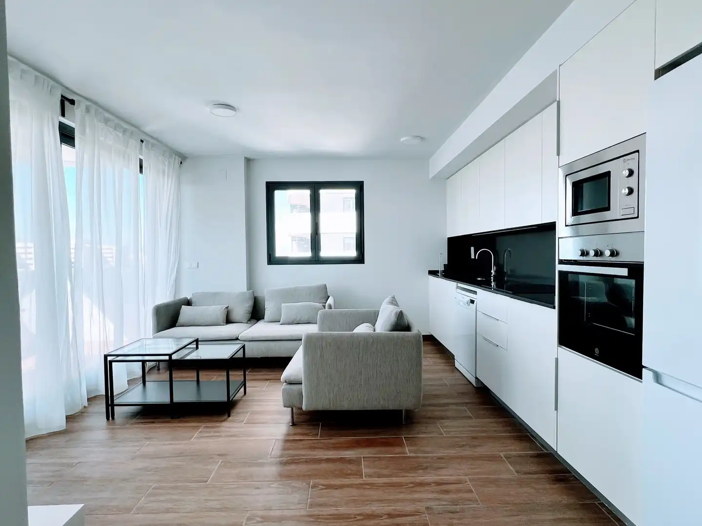 Wohnzimmer von Wohnung zur Miete in Valencia mit Terrasse, Abstellraum und Möbliert