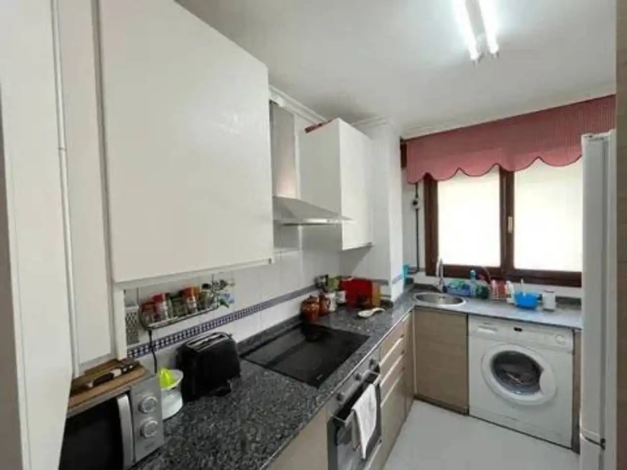 Küche von Wohnung zum Verkauf in Erandio