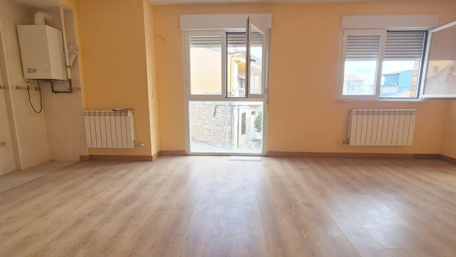 Wohnzimmer von Wohnungen zum Verkauf in San Cristóbal de la Cuesta mit Heizung