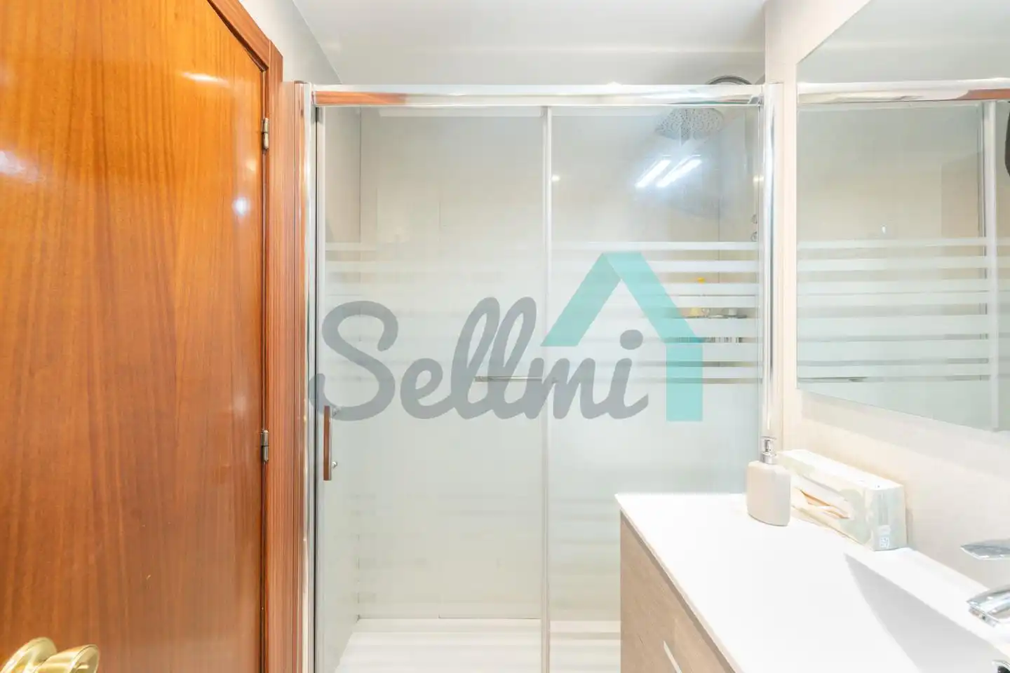 Flat for rent in Llano Ponte, Milán - Pumarín