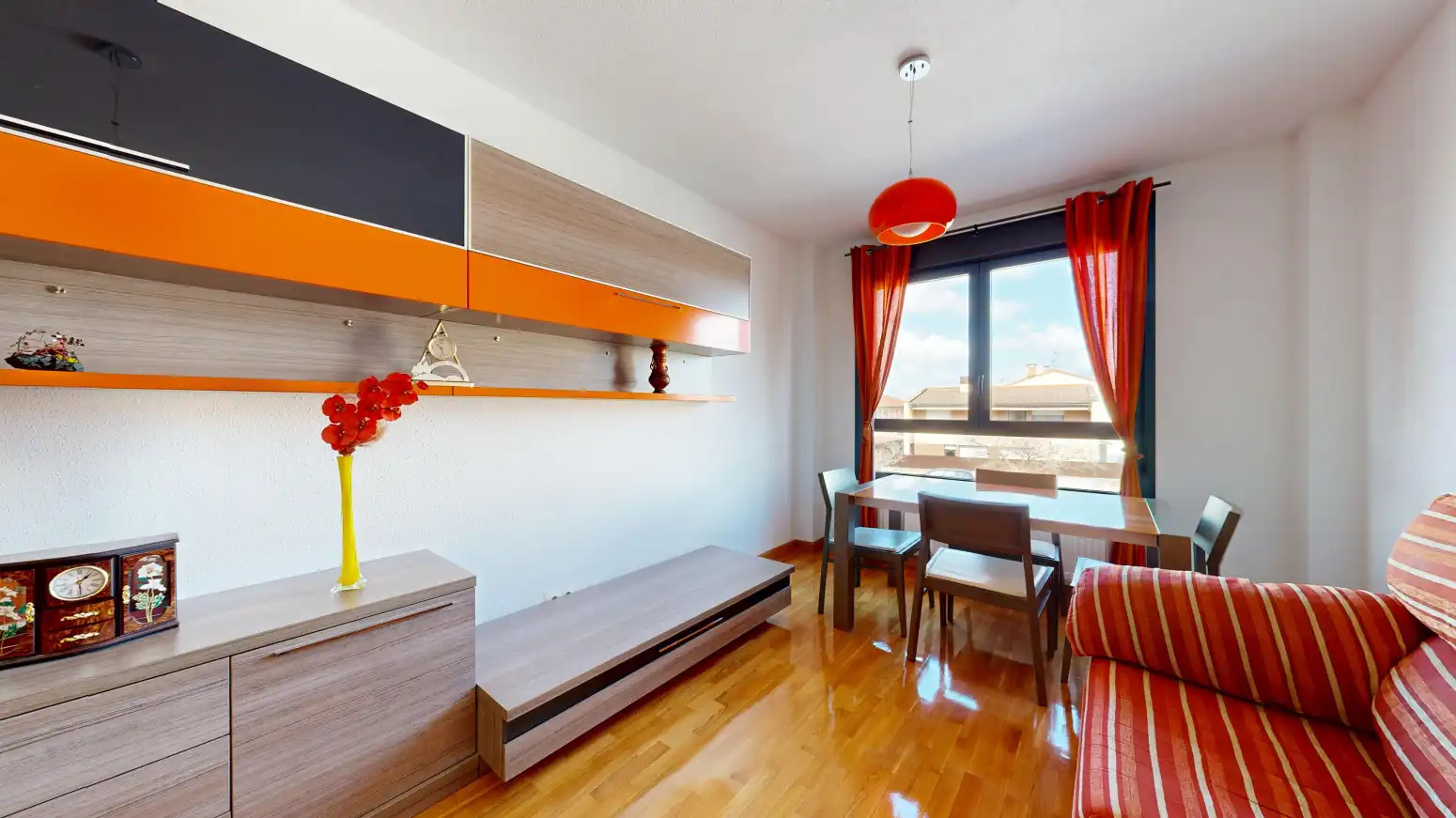Sala de estar de Piso en venta en Caparroso con Calefacción, Parquet y Trastero