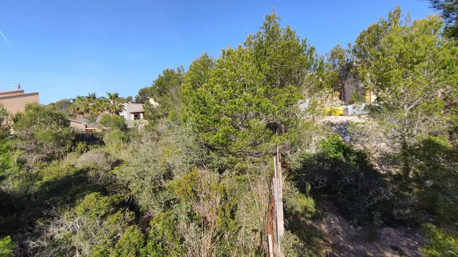 Land for sale in Cala Mesquida