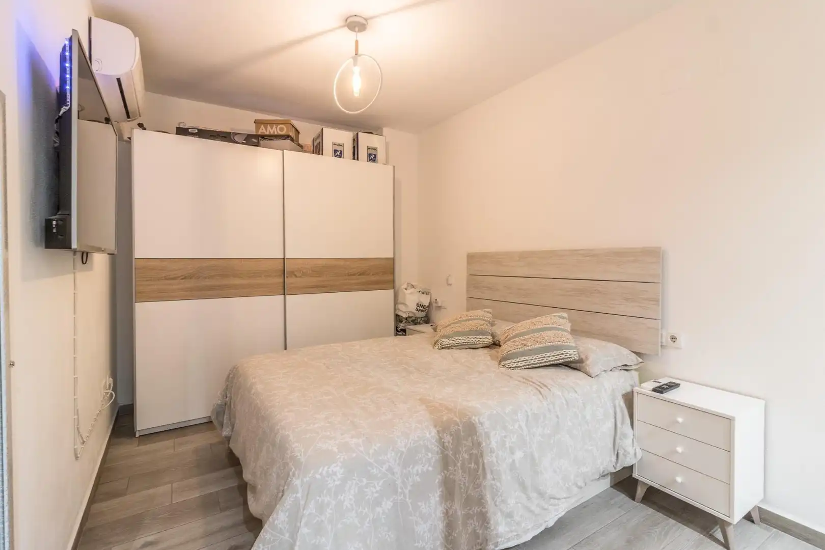 Habitación de Planta baja en venta en L'Alcúdia con Aire acondicionado y Terraza
