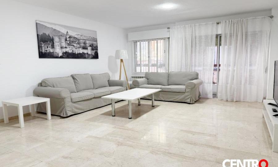 Photo 1 of Flat to rent in Cruz, Centro - Sagrario, Granada