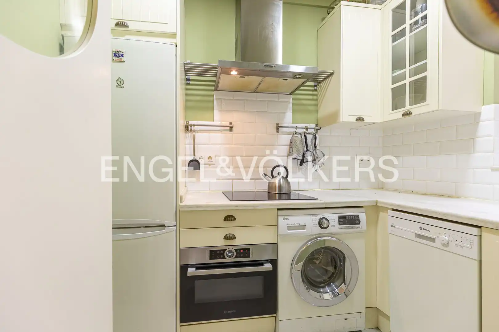 Kitchen of Flat for sale in Madrid  with Air Conditioner, Heating and Terrace