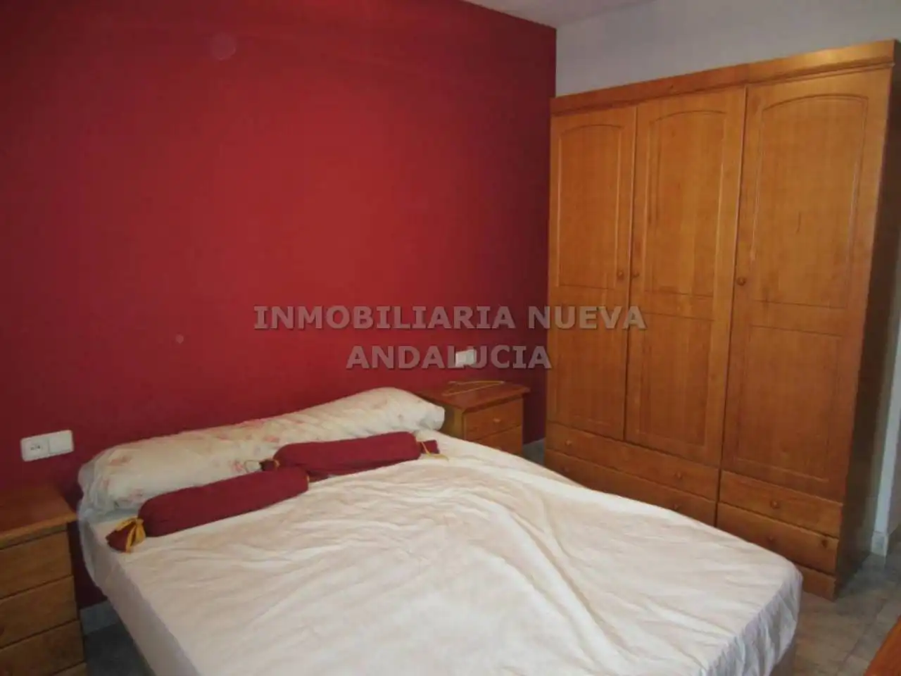 Habitación de Piso de alquiler en Almería con Terraza, Amueblado y Piscina comunitaria