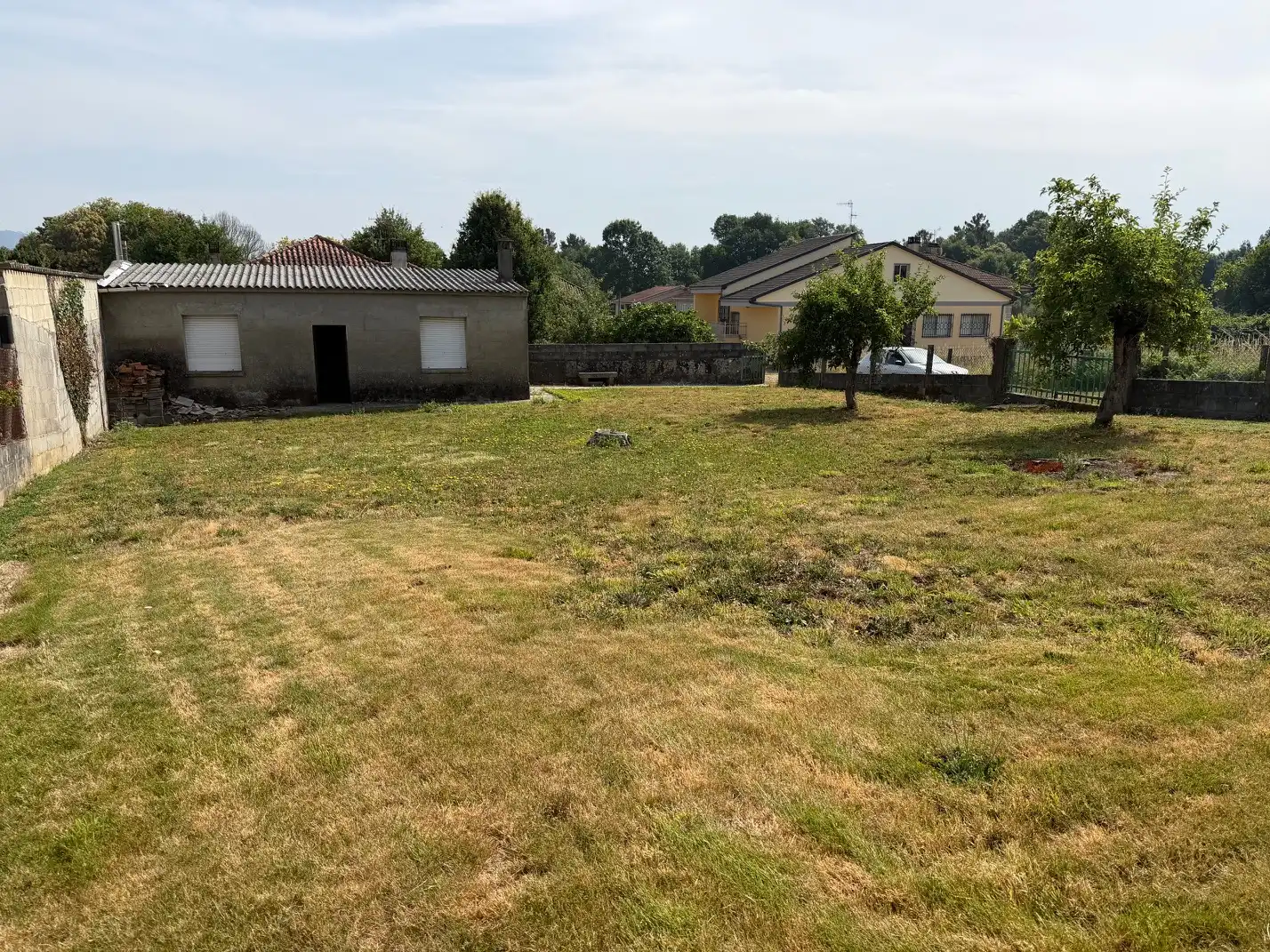 Residential land for sale in Lugar Mesego 41