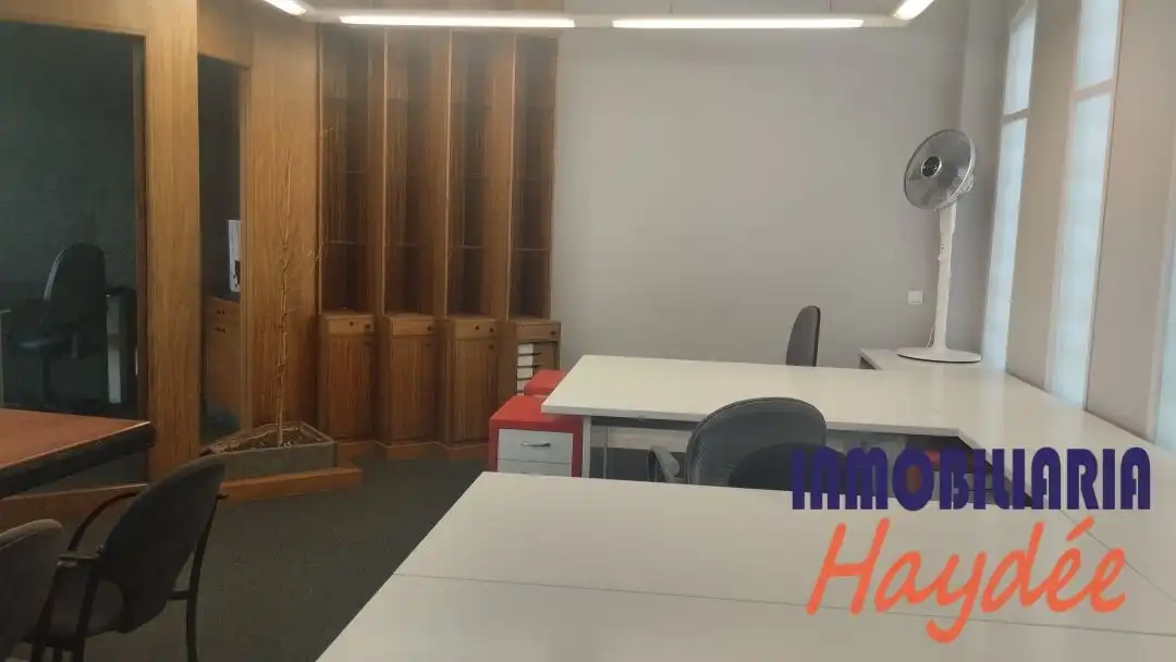 Office for sale in Getxo   with Air Conditioner, Heating and Storage room
